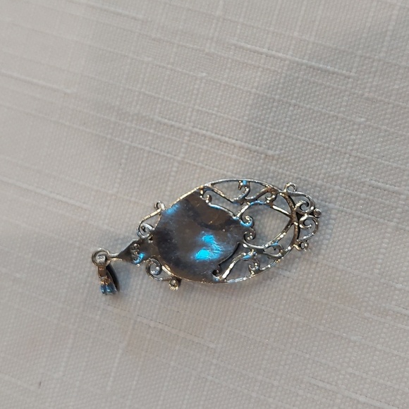 Vintage Sterling Silver with Onyx Pendant - Picture 2 of 3